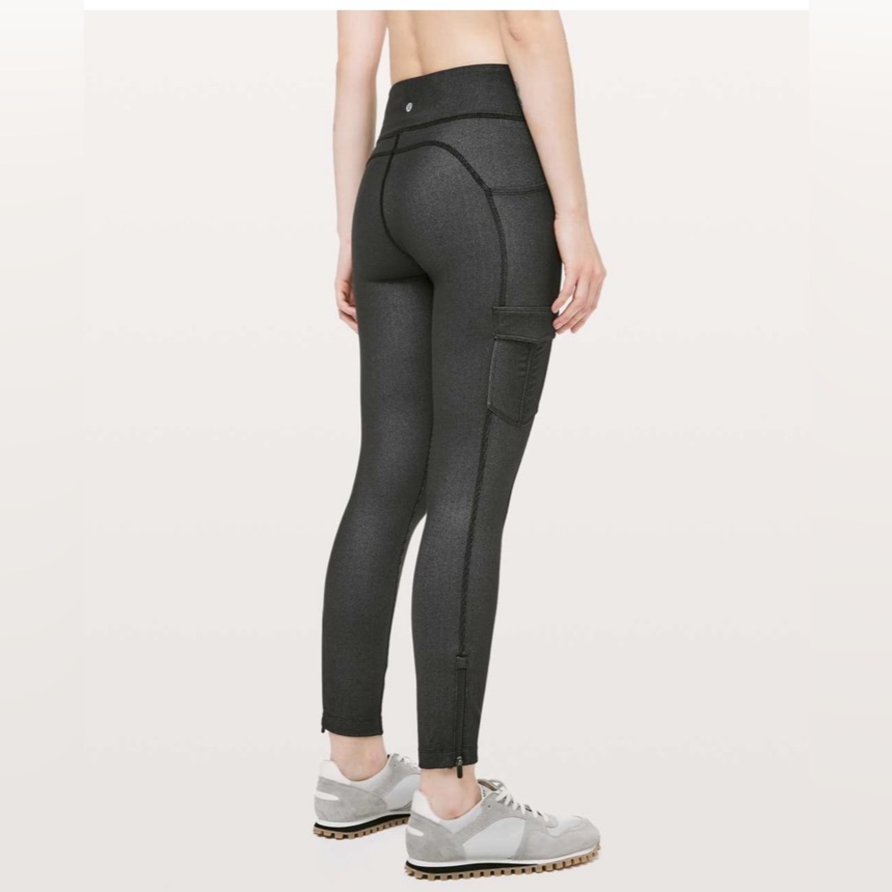 Lululemon Scenic Route 7/8 Tight